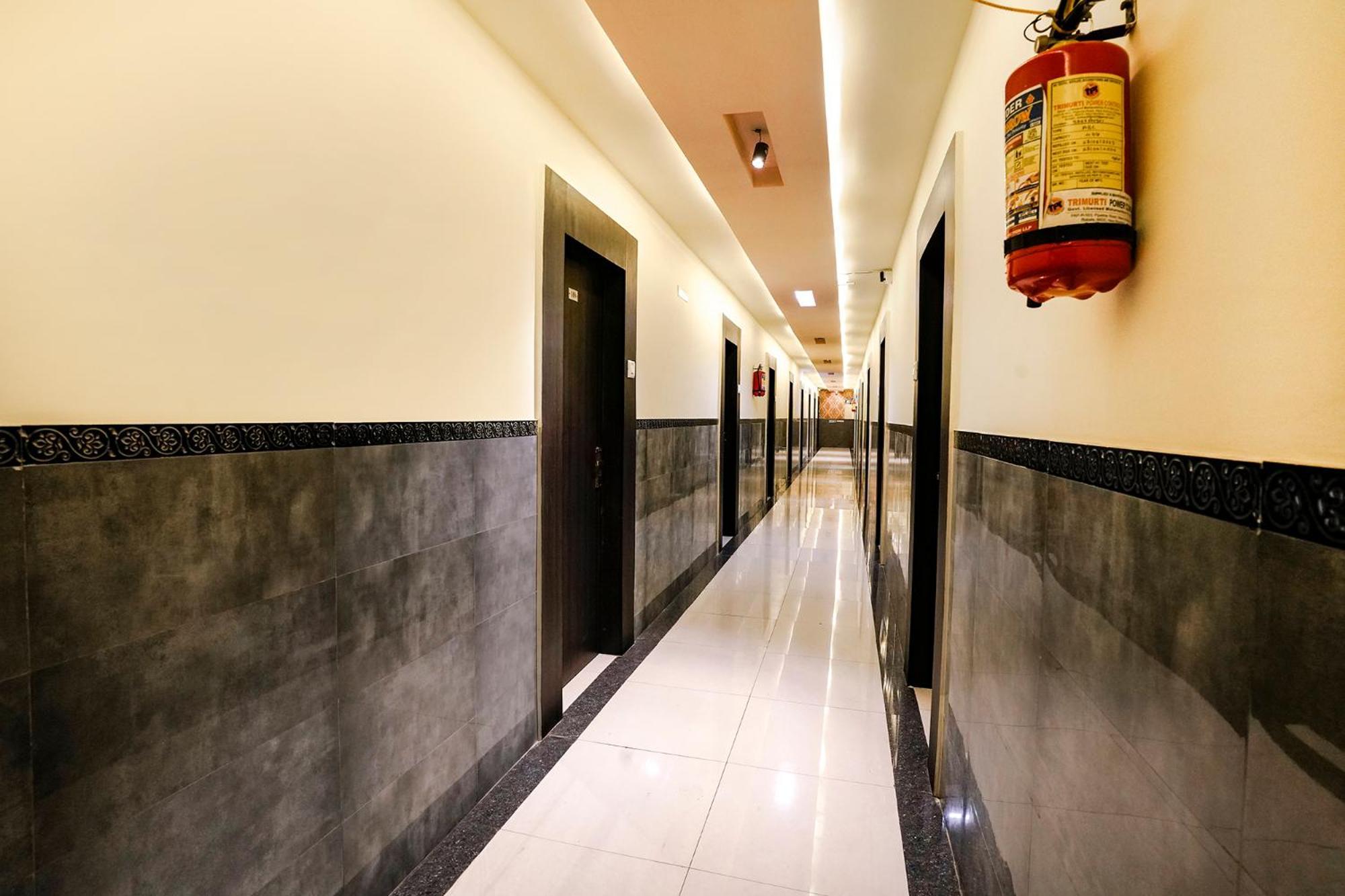 Fabhotel Sai Vihar Kolshet エクステリア 写真